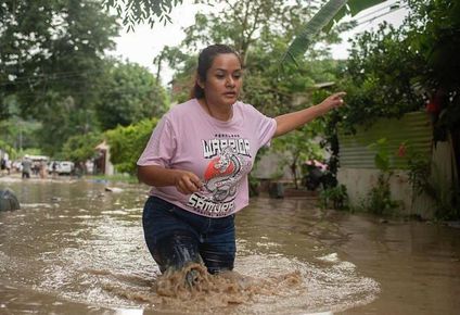 Fuertes lluvias azotaron diversas regiones del país el jueves y el viernes.