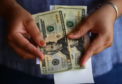 inflacion en eeuu se modera y aumenta probabilidad de recorte de tasas en setiembre