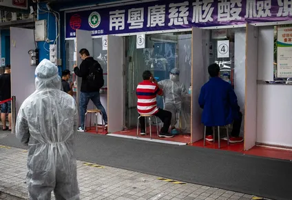 Además de la capital, otras ciudades en las que se flexibilizaron las normas covid-19 fueron Hefei y Fuzhou