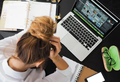 como prevenir el estres de fin de ano en el trabajo