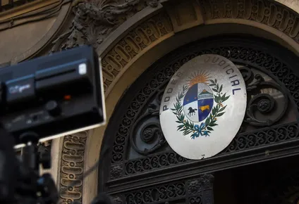 el mensaje de una jueza a valiente adolescente que fue violada por dos militares