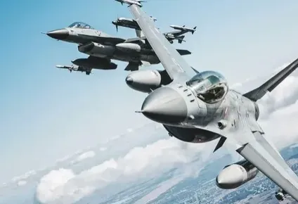 El Gobierno comprará cazas supersónicos F-16 Fighting Falcon para la Fuerza Aérea Argentina.