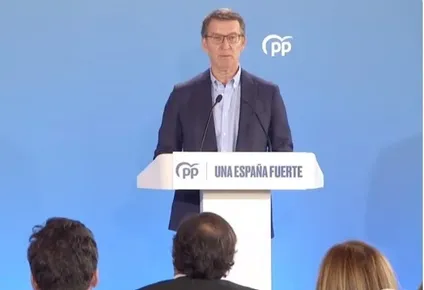 El presidente del Partido Popular, Alberto Núñez Feijóo, interviene ante el Comité de Dirección del PP en el marco de las jornadas de trabajo celebradas en Toledo.