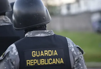 El joven disparó contra uno de los efectivos de la Guardia Republicana