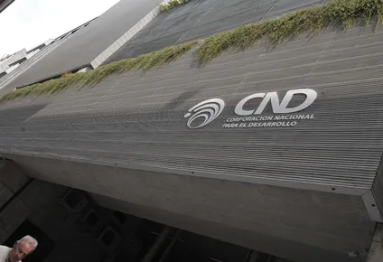 cnd negocia enviar a casi el 50% de su plantilla al seguro porque se queda sin plata para sueldos