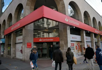 responsabilidades, devoluciones y demandas: ¿que paso con las cuentas del banco santander?