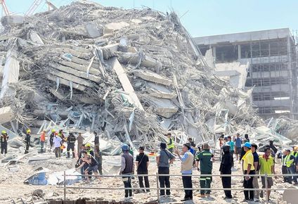 Un rascacielos en construcción se derrumbó en Bangkok, la capital tailandesa.