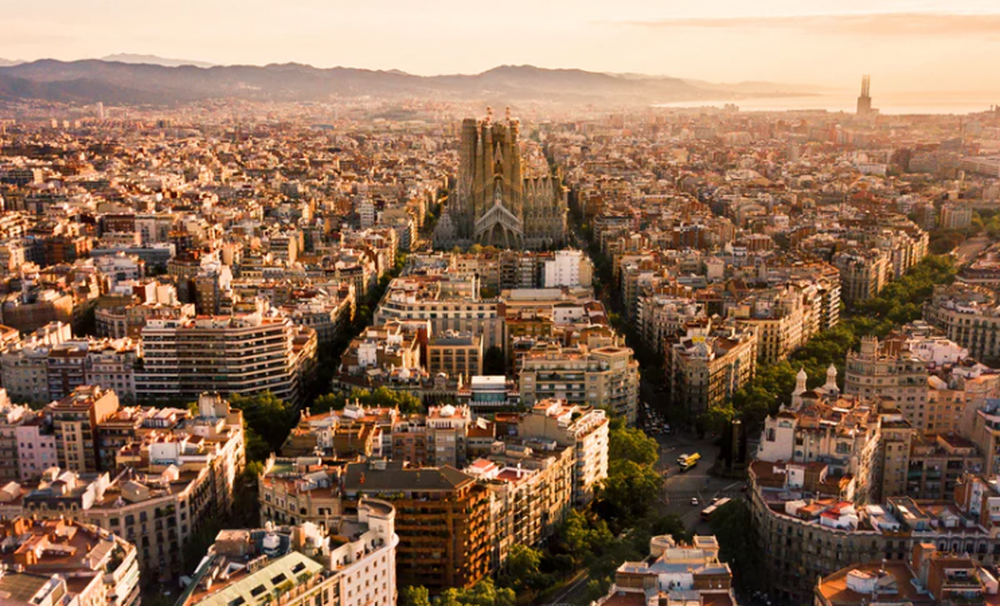 Cataluña lidera como destino preferido, con 108.482 residentes argentinos
