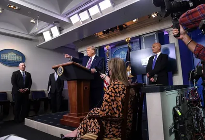 trump promete para abril una vacuna para todos los estadounidenses