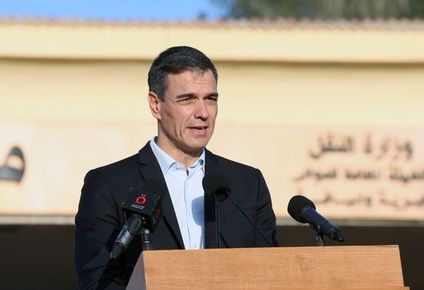 Pedro Sánchez, el 24 de noviembre de 2023, en el paso fronterizo de Rafah. EFE