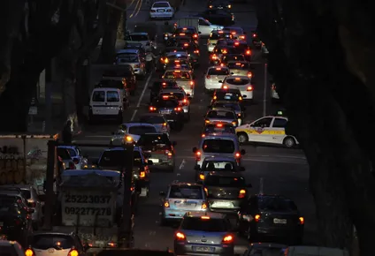 el desestimulo al auto particular: una obsesion de la imm sin resultados