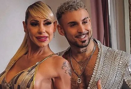 Mónica Farro y Nacho Gonatta