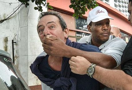 Lázaro Yuri Valle Roca en una detención anterior, en 2015.