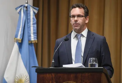sandleris sobre el nuevo cepo en argentina: es una medida transitoria, pero muy estricta