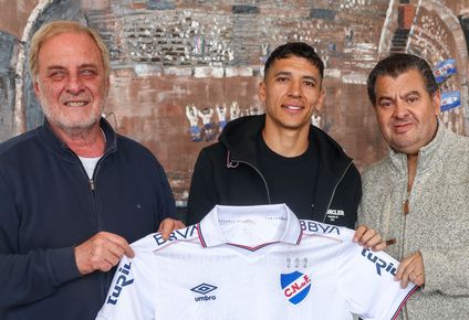 Rubén Botta fue presentado en Nacional junto a Ricardo Vairo y Flavio Perchman