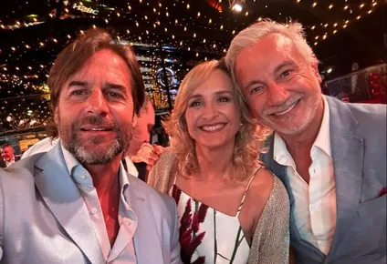Luis Lacalle Pou junto a Laura Raffo y su pareja, Juan Malagrino