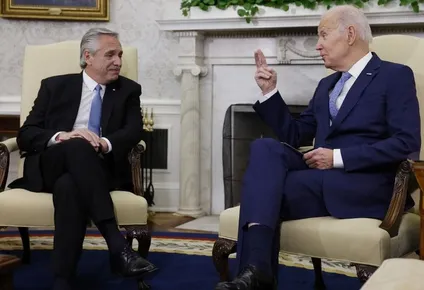 Biden y Fernández hablarán de sus valores compartidos de inclusión, democracia y protección de los derechos humanos