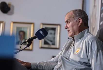 Marcelo Bielsa en conferencia de prensa&nbsp;
