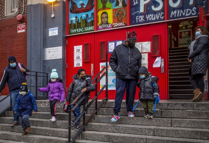 nueva york choca de nuevo con trump y desafia la orden contra programas de diversidad en escuelas publicas