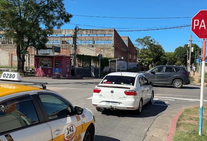 intendencia de canelones senalizara avenida cesar mayo gutierrez entre la paz y las piedras: los cambios