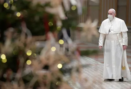 el papa francisco recibio primera dosis de la vacuna de pfizer/biontech