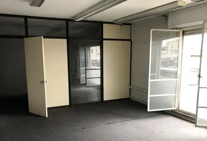 dos oficinas en ciudad vieja seran vendidas sin base