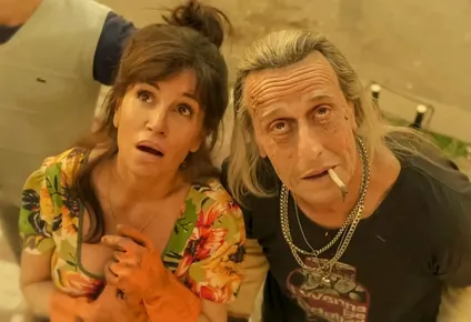 Florencia Peña y Diego Peretti en Más respeto que soy tu madre