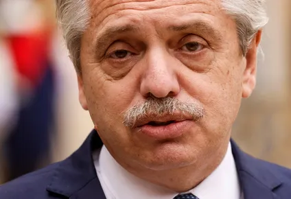 Fernández busca una solución con el FMI.