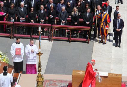 javier milei sobre el papa francisco: sus disculpas y reflexiones personales