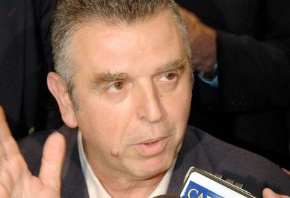 ordenan citar al ex lider de montoneros mario firmenich a declaracion indagatoria por el atentado al comedor de la policia federal en 1976