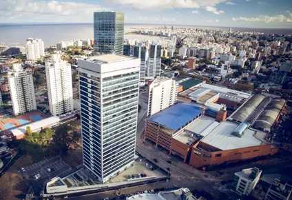 Foto aérea del World Trade Center, donde está la Embajada de Israel en Uruguay