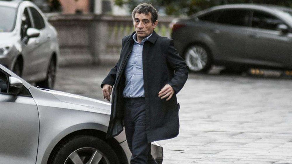 “Pepín” subió a un ferry y descendió en la terminal de Puerto Madero.