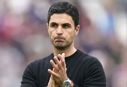 Arteta rompe el silencio.