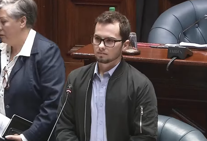 Claudio Arbesún en su asunción como senador