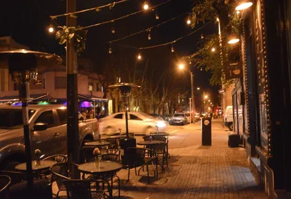 la noche montevideana y una nueva forma de ir al bar