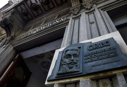 Fachada de la sede nacionalista