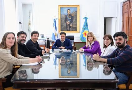 El gobernador brindó este lunes por la mañana una conferencia de prensa junto a otros miembros del gabinete bonaerense.