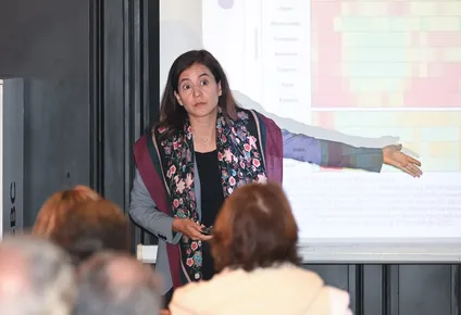 Santos durante la charla realizada la semana pasada.