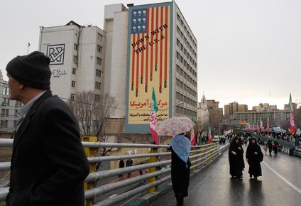 la guerra con iran y sus efectos: petroleo por encima de los 100 dolares el barril y un golpe a la inflacion