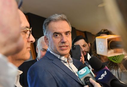 Yamandú Orsi en la presentación de los festivales de San Sebastián y Málaga
