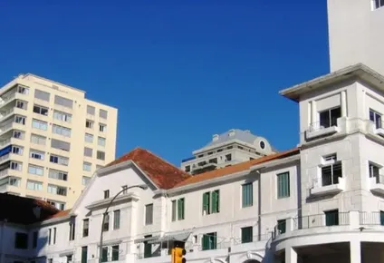 subastan un apartamento en edificio biarritz de punta del este
