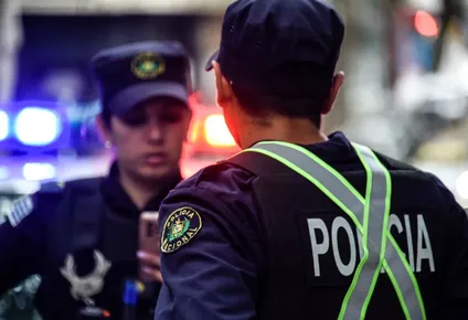una joven de 21 anos fue baleada a la salida de local bailable de ciudad vieja