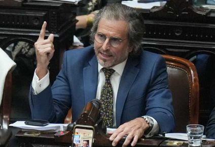 Bertie Benegas Lynch criticó la Marcha del Orgullo y la comparó con un club de fans del Torino