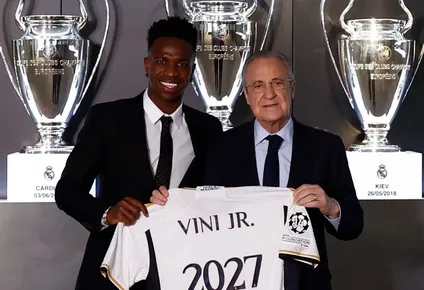 Vinicius renueva con el Madrid.