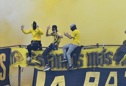 ¿clasico del clausura sin hinchas de penarol en el campeon del siglo? los antecedentes y los graves incidentes en la final del intermedio que comprometen a los aurinegros