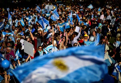 seis candidatos presidenciales debaten hoy en argentina