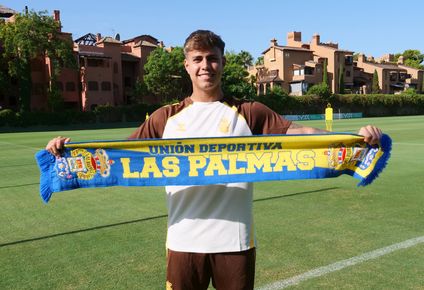 Jeremía Recoba ya es nuevo jugador de Las Palmas de España