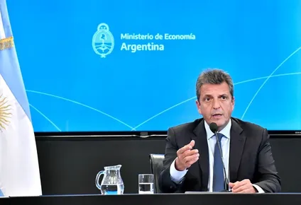 massa anuncio proceso de recompra de deuda por us$ 1.000 millones en un primer paso