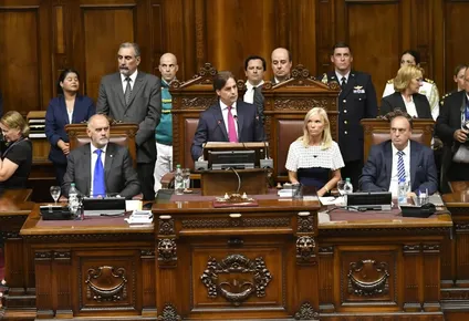 Lacalle Pou en el Palacio Legislativo
