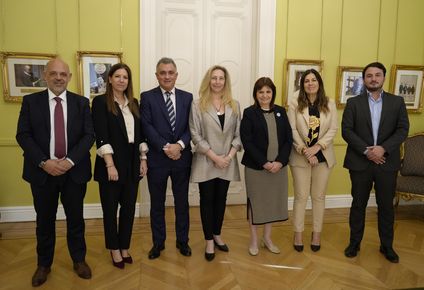 Patricia Bullrich y Karina Milei lanzaron el PRO Libertad y buscan frenar la estrategia de Mauricio Macri en Buenos Aires.